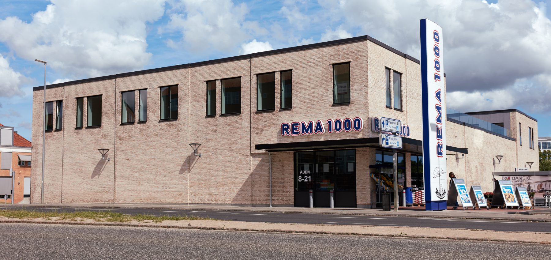 Rema 1000, Sydbanegade